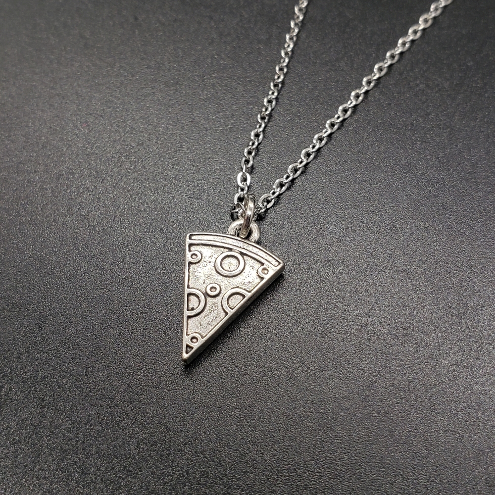 🎉 HP 🎉 Pizza 14K Sterling Silver Plated Necklace